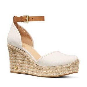 Michael Kors 🔴Wedge espadrilles women’s Size 9.5